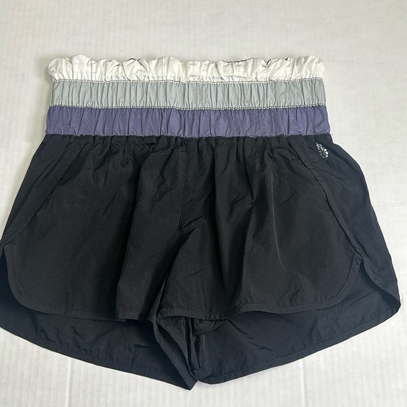 Free People Movement Black High Waisted Shorts Womens Size Medium - Picture 1 of 10